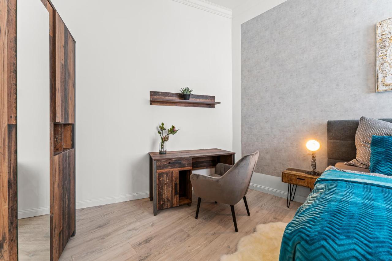 The Mierendorf Hinterhaus, 2 Bed Up To 4 People Berlino